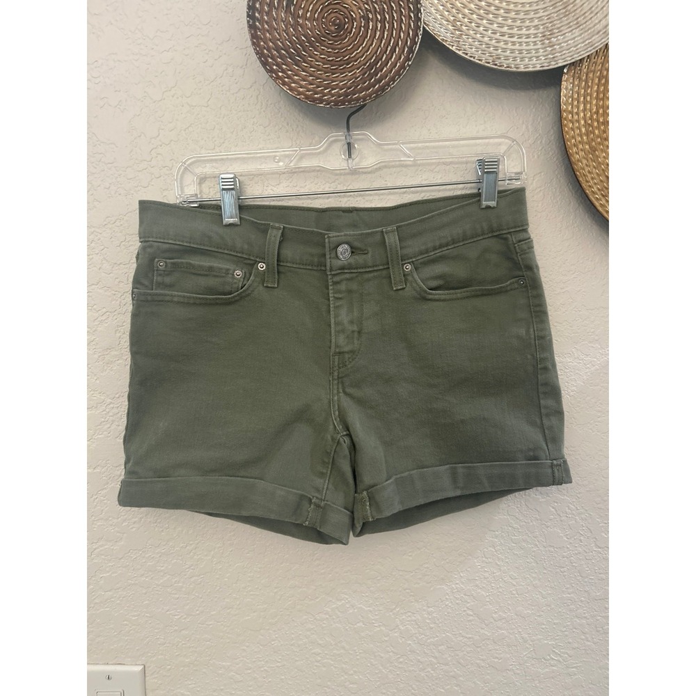 Levi‎ army green shorts size 28